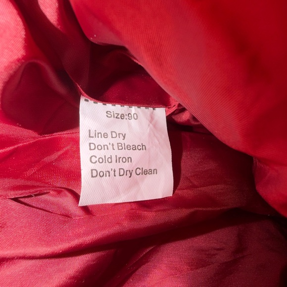 Girls, boys, 2T snowsuit Red Baby Snowsuit with Bear Hood - Picture 5 of 5